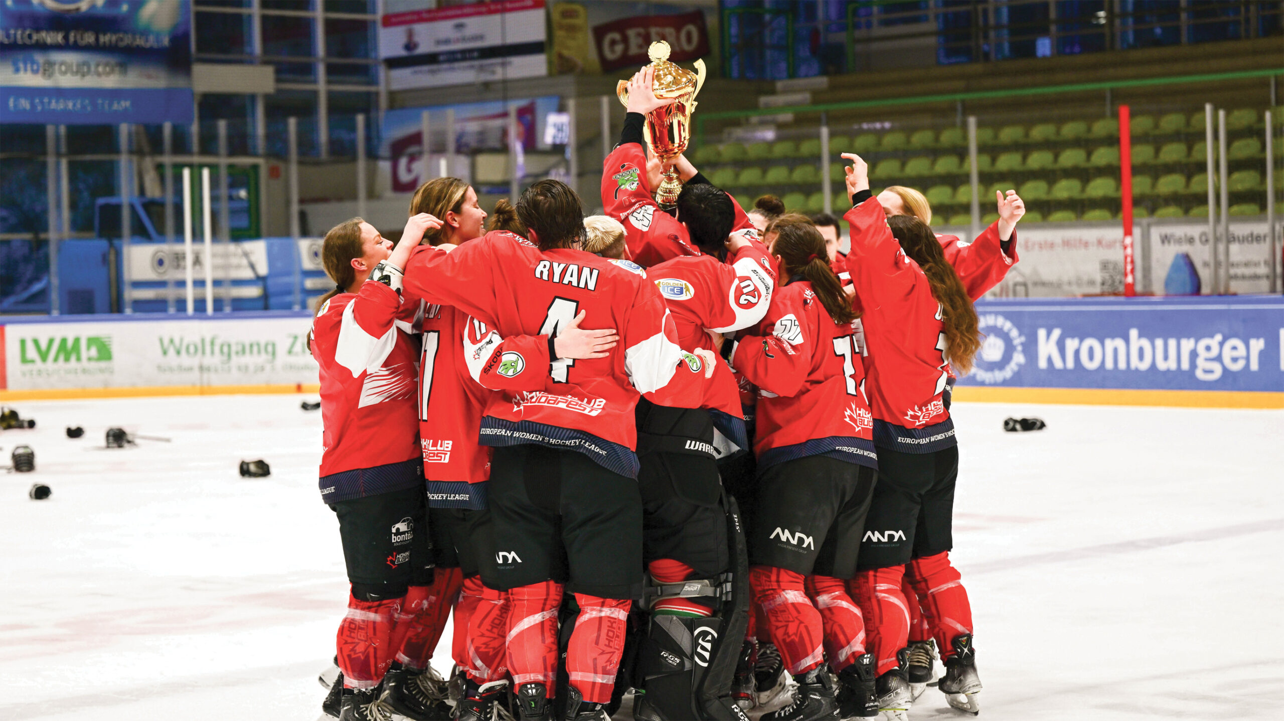 DSC_8337-4 HR credit Alwin Zwibel